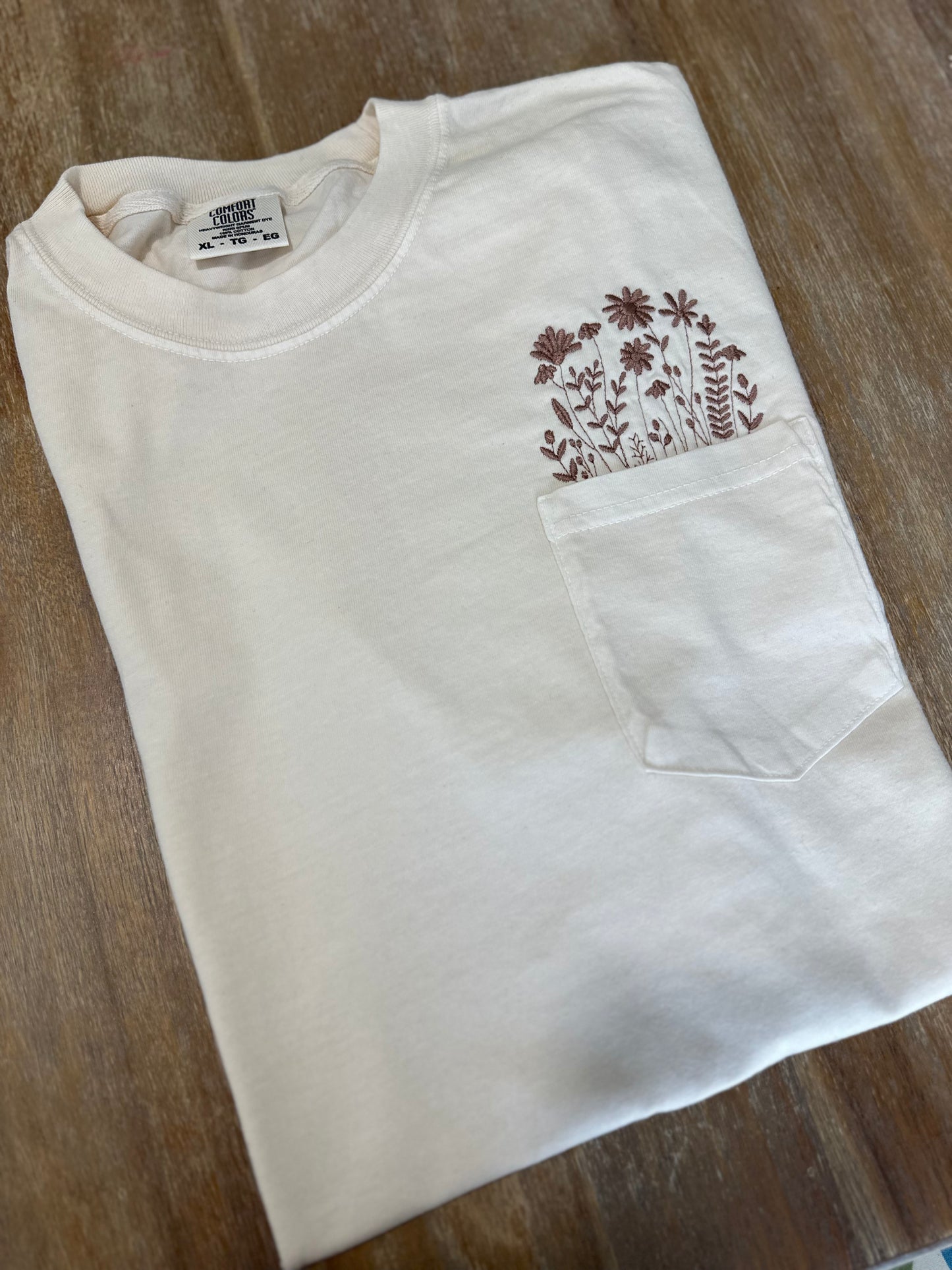 Minimal Ivory Brown Wildflower Pocket Tee | Comfort Colors